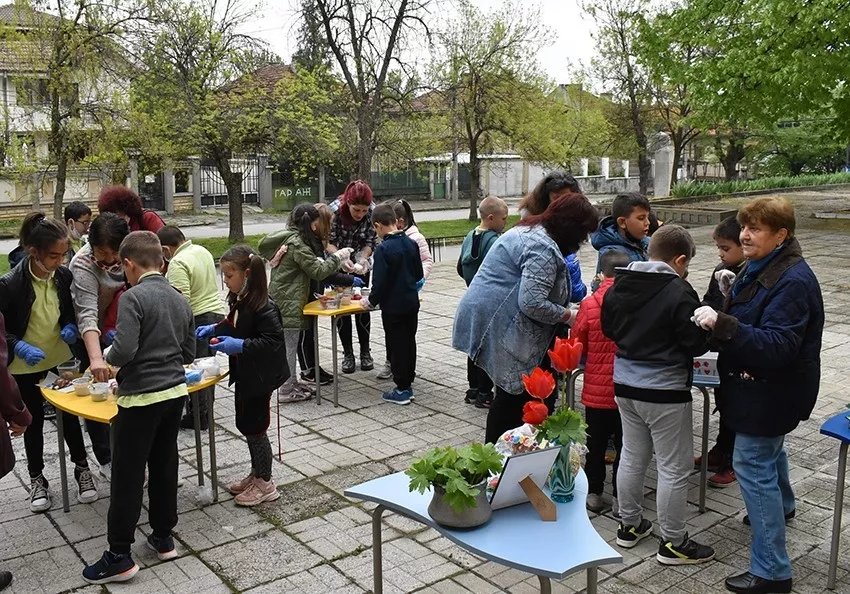 Гражданско образование - обществено значими инициативи на открито в начален етап