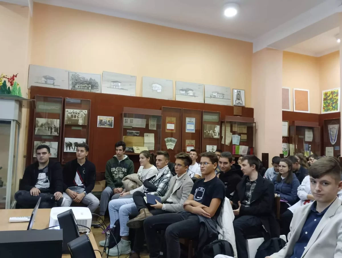 Примери за гражданско образование - избори за ученически парламент