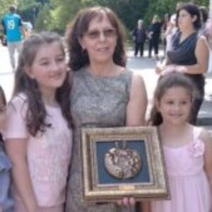 Профилна снимка на Юлия Петкова