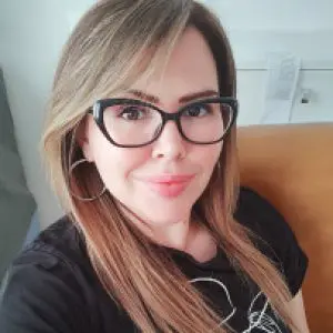 Профилна снимка на Ирина Петрова