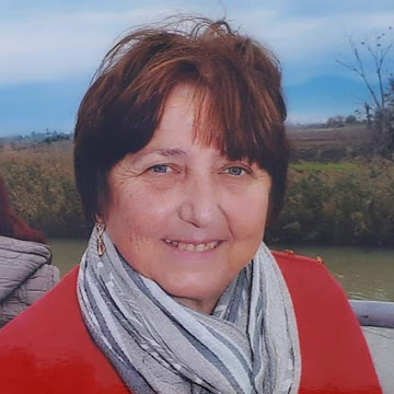 Профилна снимка на Дина Кирилова