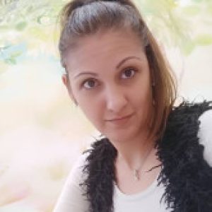 Профилна снимка на Нина Радославова