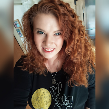 Профилна снимка на Юлияна Никова