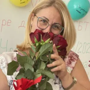 Профилна снимка на Елена Чакърова-Кацарска