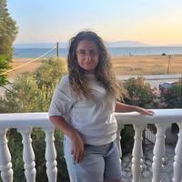 Профилна снимка на Кристина Докузова