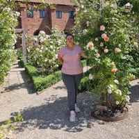 Профилна снимка на Iva Paneva