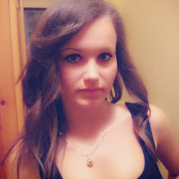 Профилна снимка на elena_