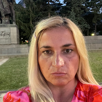 Профилна снимка на Рени Редовска