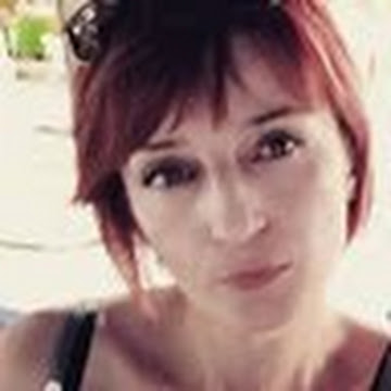 Профилна снимка на Десислава Славова