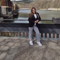 Профилна снимка на Елена Методиева