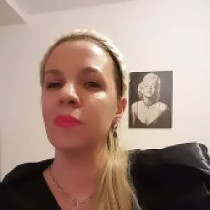 Профилна снимка на Христина Христова