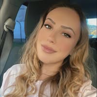 Профилна снимка на Вероника Копринска