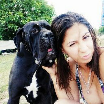 Профилна снимка на Мина Мутафова