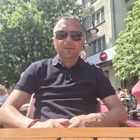 Профилна снимка на Илия Левков