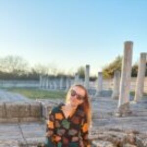 Профилна снимка на Елена Марчева