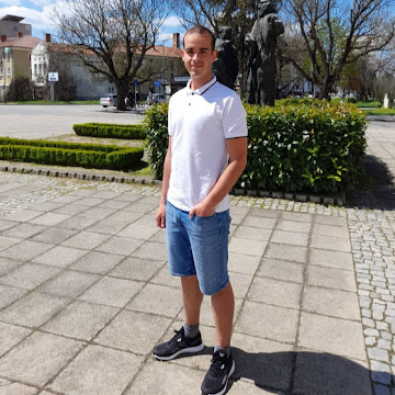 Профилна снимка на Даниел Пеев