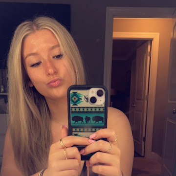 Профилна снимка на Julia Winkel