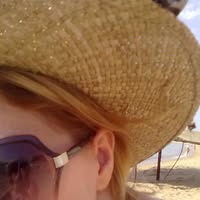 Профилна снимка на Елена Николова