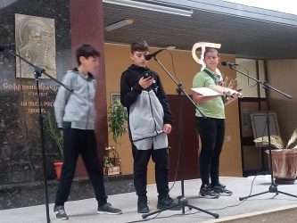 547f1bb7d8ec92f18cb4bb71a36a66ff