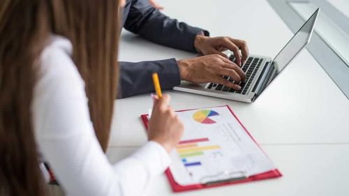 Схематизират и обясняват схемата и ролята на всеки елемент